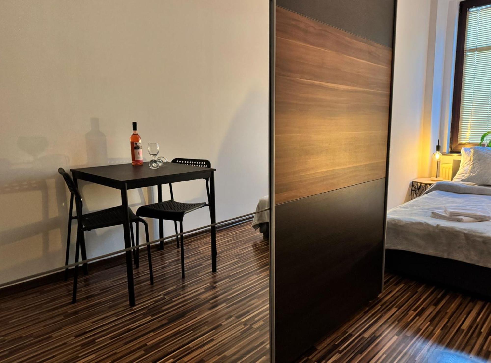 Pokoje Z Widokiem Na Wieze Walbrzych Ngoại thất bức ảnh